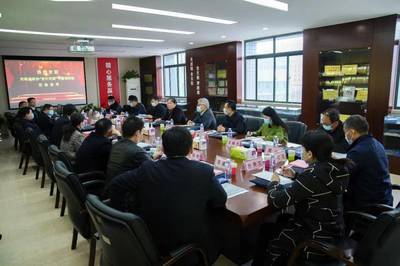 周春艷率‘設(shè)計河南’課題研究小組赴鄭州開展軟件技術(shù)交流調(diào)研